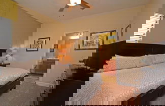 Foto 2 - Beautiful Spacious Vacation Villa, Bbq Grill4902cg 6 Bedroom Home by Redawning