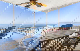 Foto 1 - Beach Villas # 506-250 Estero Blvd 2 Bedroom Apts by RedAwning