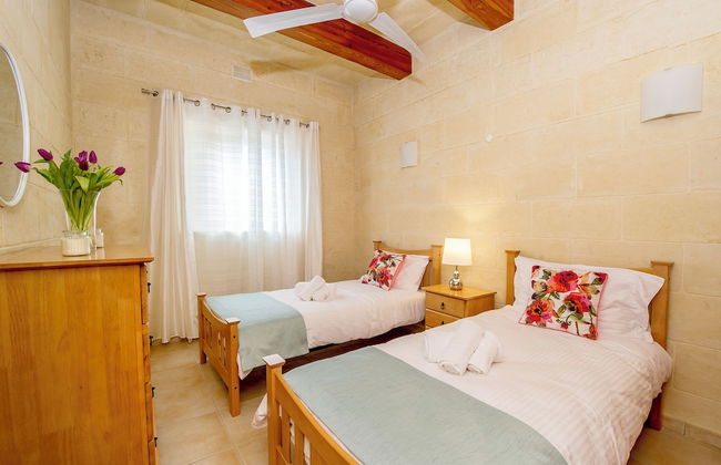 Ta'sandrija Pool And Well-being In Gozo - Photo 2