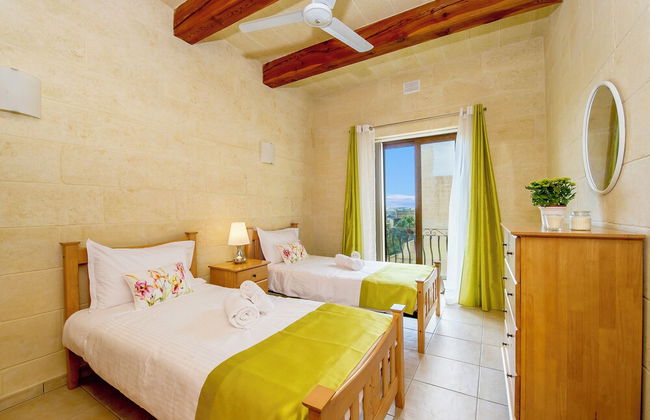 Ta'sandrija Pool And Well-being In Gozo - Photo 9
