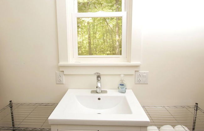 Fernwood Cottage A Poconos Retreat - Foto 18