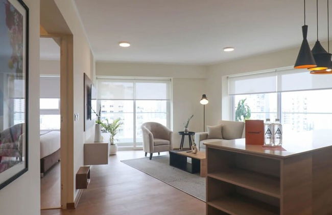 w Deluxe 2BR w Panoramic Terrace in Miraflores - Photo 9