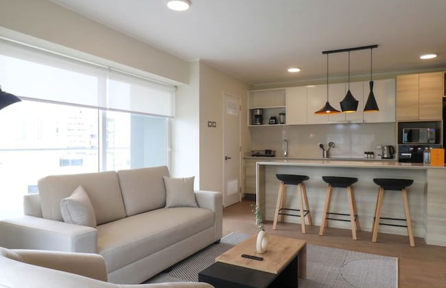 w Deluxe 2BR w Panoramic Terrace in Miraflores - Photo 5