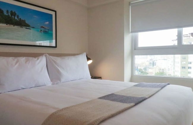 w Deluxe 2BR w Panoramic Terrace in Miraflores - Photo 16