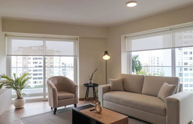 w Deluxe 2BR w Panoramic Terrace in Miraflores - Photo 1