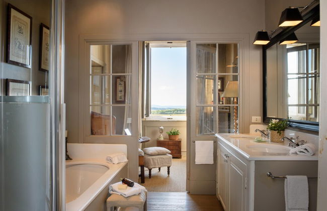 Large Beautiful Villa in Tuscan Hills of Chianti Stunning Gardens and Large Pool - Foto 52