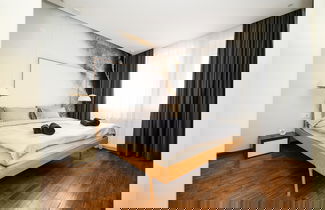Photo 3 - Luxury Design 2bdr Apartment