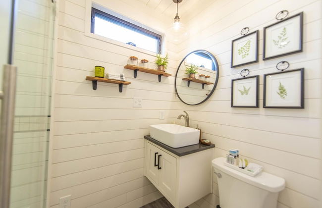 The Woods- Container Tiny House 12 min to Magnolia Baylor Downtown - Foto 18
