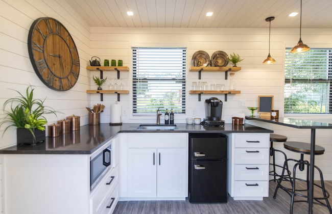 The Woods- Container Tiny House 12 min to Magnolia Baylor Downtown - Foto 16