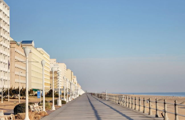 Shore to Please Condo With Pool Views of Beach - Foto 51