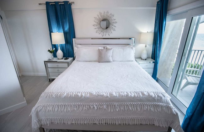 Enjoy Sunsets at Fully Equipped Condo at the Beach - Foto 15