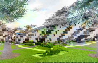 Photo 2 - Enjoy Sunsets at Fully Equipped Condo at the Beach