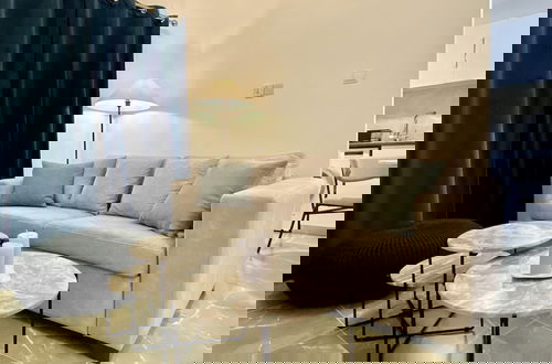 Foto 3 - White Arches Sea View Apt No 2