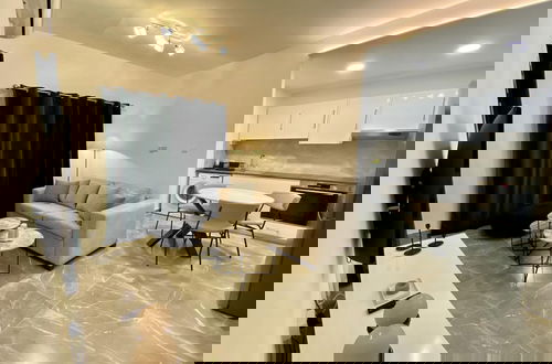 Foto 4 - White Arches Sea View Apt No 2