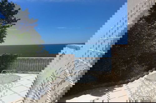 Photo 36 - Mare Degli Angeli Splendid Mediterranean Seaside Villa Gardens Pool Almost Heaven