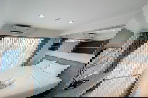 Foto 4 - Homey And Nice Studio Tamansari The Hive Apartment