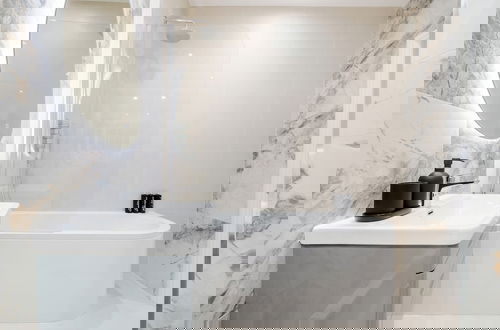 Foto 23 - Luxury Oasis in South Kensington WITH AC