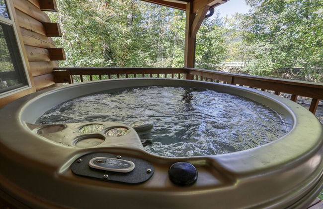Creek Heaven - 2 Bedrooms, 2 Baths, Sleeps 6 Cabin by RedAwning - Foto 9