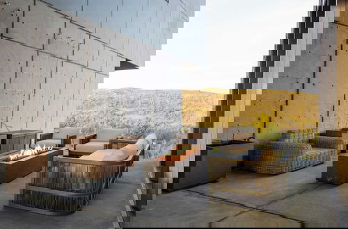 Foto 7 - Belleza by Avantstay Hilltop Mansion w/ Pool, Panoramic Views & Ultra Modern Interior