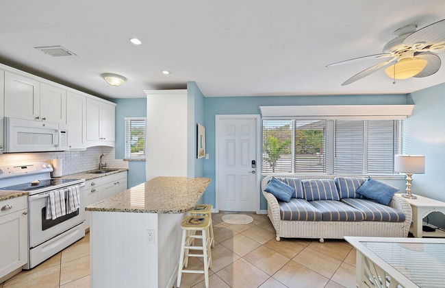 Las Hermanas 2 1 Bedroom Condo by RedAwning - Photo 9