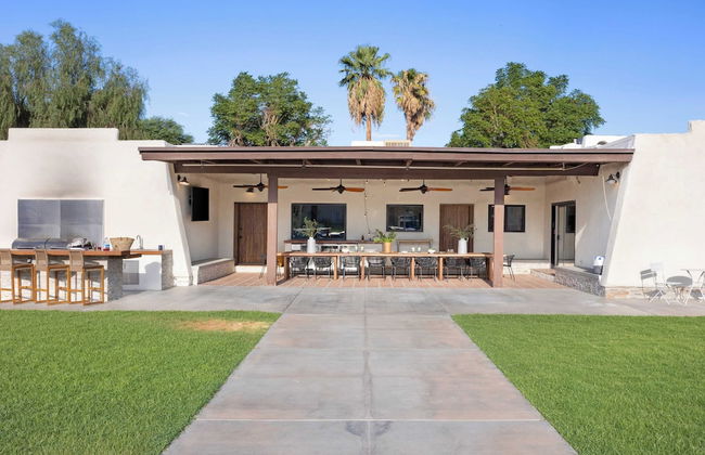 Sleeps 20! Architectural Mansion w/ Pool, Indoor Tennis Court, Game Room Starlight Estate by Avantstay - Foto 44