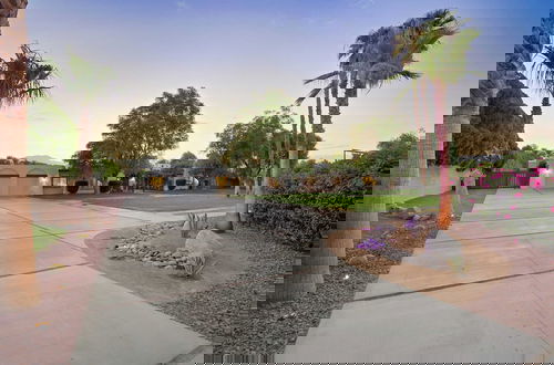Foto 38 - Starlight Estate by Avantstay 20 People! Architectual Mansion w/ Pool, Tennis Court, Game Room