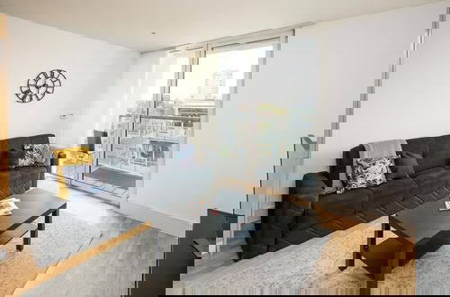 Foto 14 - Immaculate 1-bed 1-bath Apartment in London Area