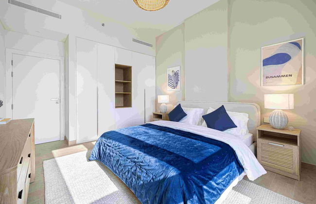 Quiet Place 1BR La Rive 2 Jumeirah - Photo 2