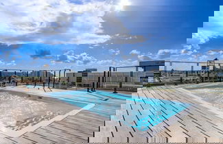 Photo 2 - NEW The Cove 210 in Palm Beach