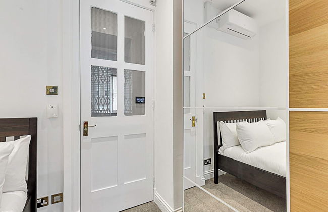 A One-bedroom Apartment Situated In Central London - Foto 3