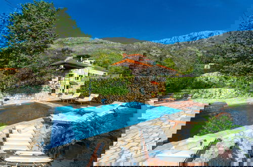 Foto 32 - Villa Platanus With Private Pool & Sea View