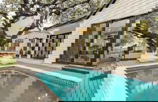 Foto 1 - Henley by Avantstay Plunge Pool, Incredible Patio & Guest House!