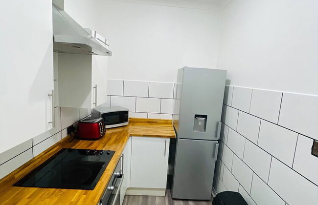 1 Bedroom Pet Friendly Apt Wd Free Wifi, Parking, Netflix & Pool Table. Sleeps 3 - Photo 22