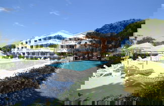 Foto 1 - Spacious and Bright Flat With Swimming Pool - Beahost