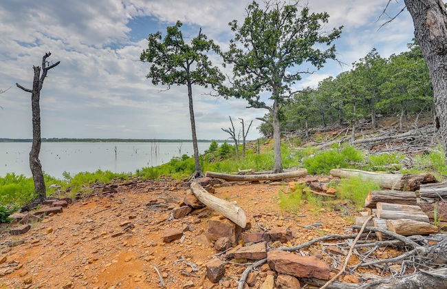 Cabin 10~ Cozy Toronto Lake Cabin ~ Walk To The Water 1 Bedroom Cabin by RedAwning - Foto 15