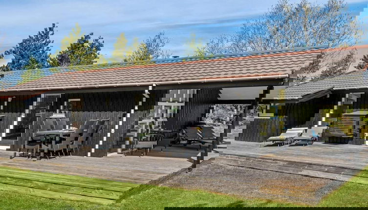 Foto 1 - 6 Person Holiday Home in Jerup