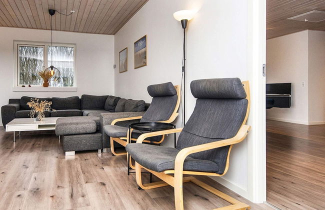 16 Person Holiday Home in Glesborg - Foto 16