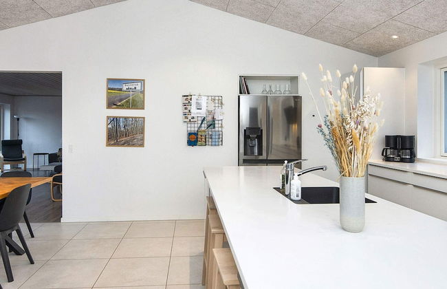 16 Person Holiday Home in Glesborg - Foto 10