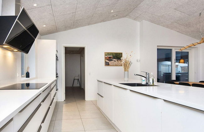 16 Person Holiday Home in Glesborg - Foto 13