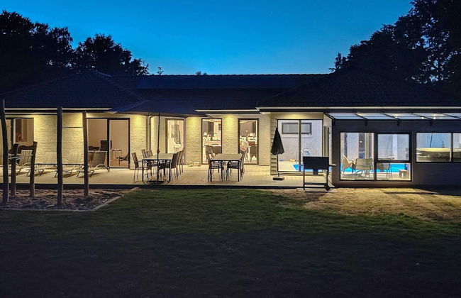 16 Person Holiday Home in Glesborg - Foto 41