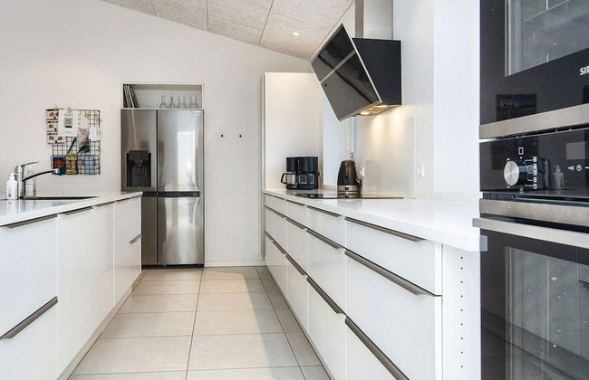 16 Person Holiday Home in Glesborg - Foto 9