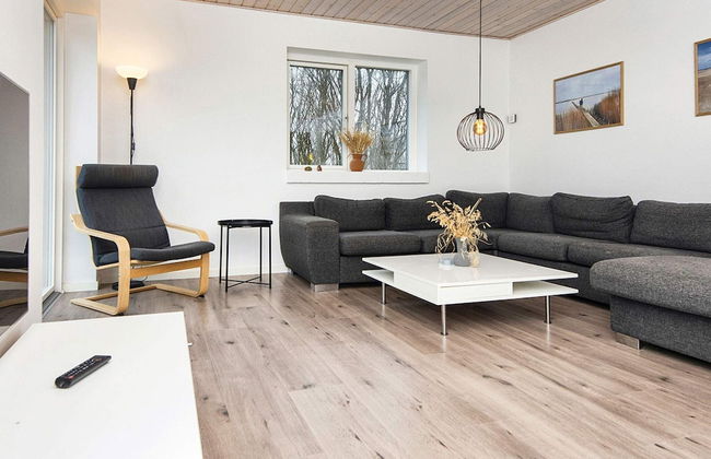 16 Person Holiday Home in Glesborg - Foto 17