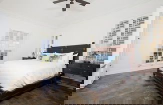 Foto 2 - French Leave South Beach Dogtrot Villa 2 Bedroom Villa