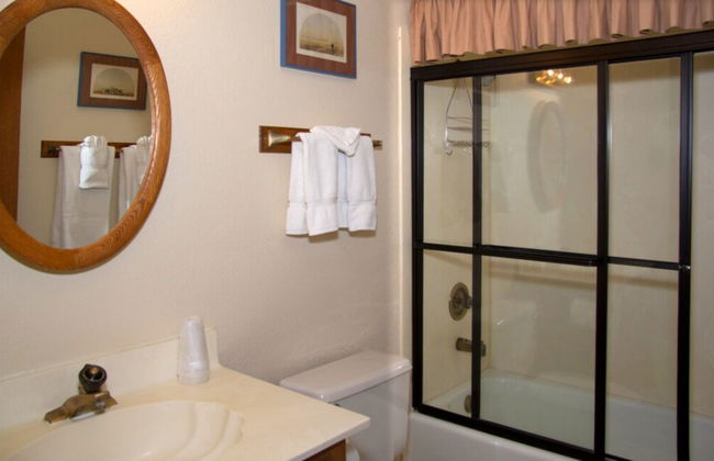 Quality Hill Resort - Photo 29