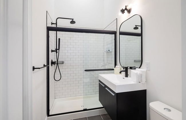 Sosuite Penthouse 1BR Apt w Arch Windows W D - Foto 7