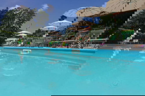 Foto 1 - La Lanterna Swimming Pool Retreat