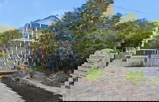 Foto 1 - Private Pool - Hot Tub - Golf Cart - Carriage House, Beach Access - Sleeps 20