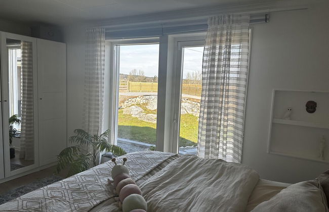 Captivating 3-bed Villa in Halanda With Lake View - Foto 3