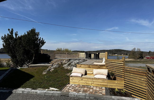 Captivating 3-bed Villa in Halanda With Lake View - Foto 1