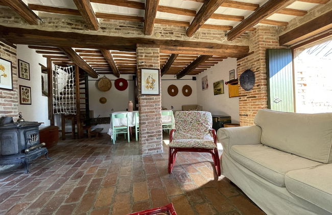 Villa in Amandola With Pool and Garden - Photo 18
